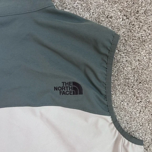 The North Face Men’s Apex Softshell Cream/Green Vest Size Medium Worn Once - Picture 9 of 9